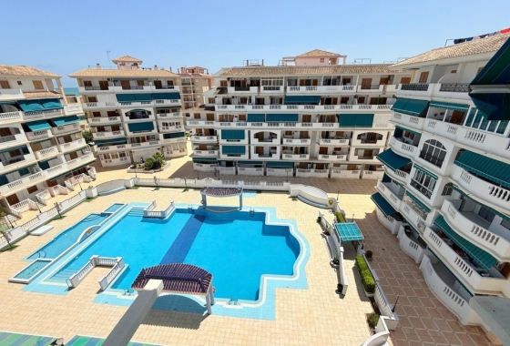 Apartamento / piso - Reventa - La Mata - DOM-2707