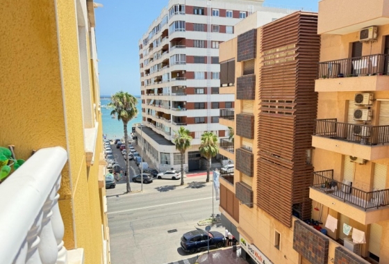 Apartamento / piso - Reventa - Torrevieja - El Acequión - Los Náufragos