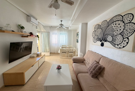 Apartment / flat - Resale - La Mata - La Mata
