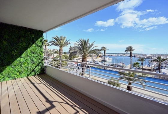 Apartment / flat - Resale - Torrevieja - Centro