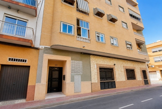 Apartment / flat - Resale - Torrevieja - CLUB NAUTICO TORREVIEJA