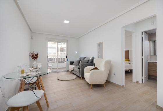 Apartment / flat - Resale - Torrevieja - El Acequión - Los Náufragos