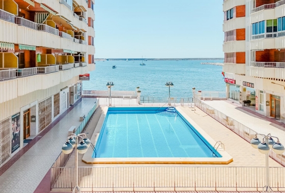 Apartment / flat - Resale - Torrevieja - Playa Acequion