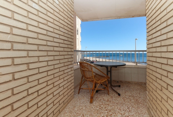 Apartment / flat - Resale - Torrevieja - Playa de los Locos