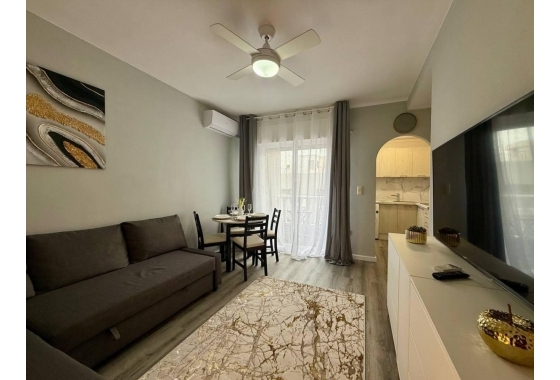 Apartment / flat - Resale - Torrevieja - Playa de los Locos