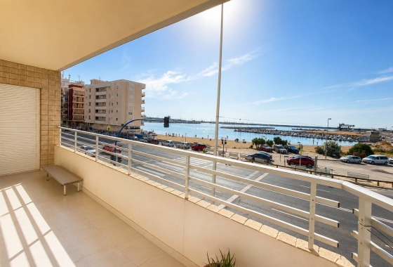 Apartment / flat - Resale - Torrevieja - playa de los naufragos