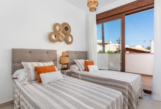 Bungalow - Deweloperskie - Torrevieja - Torrevieja - Los Balcones