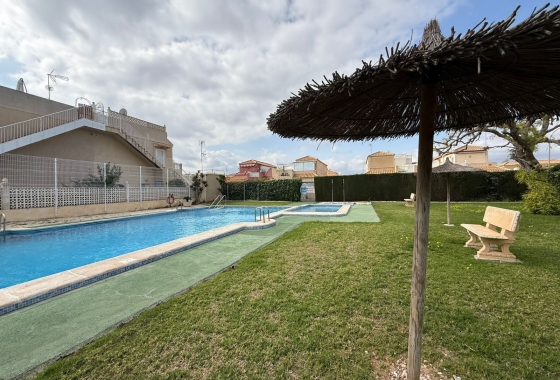 House - Resale - Torrevieja - La Siesta - El Salado -  Torreta