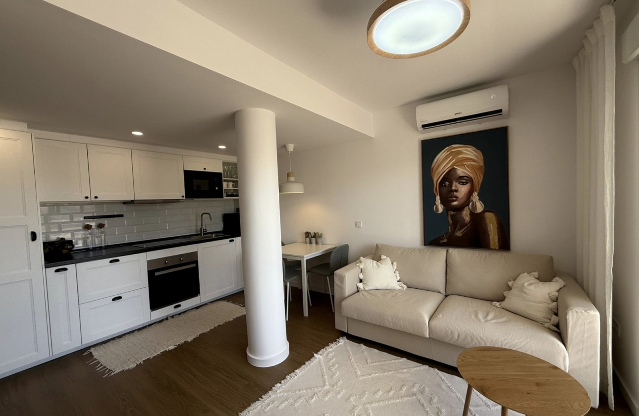 Resale - Apartment / flat - La Mata