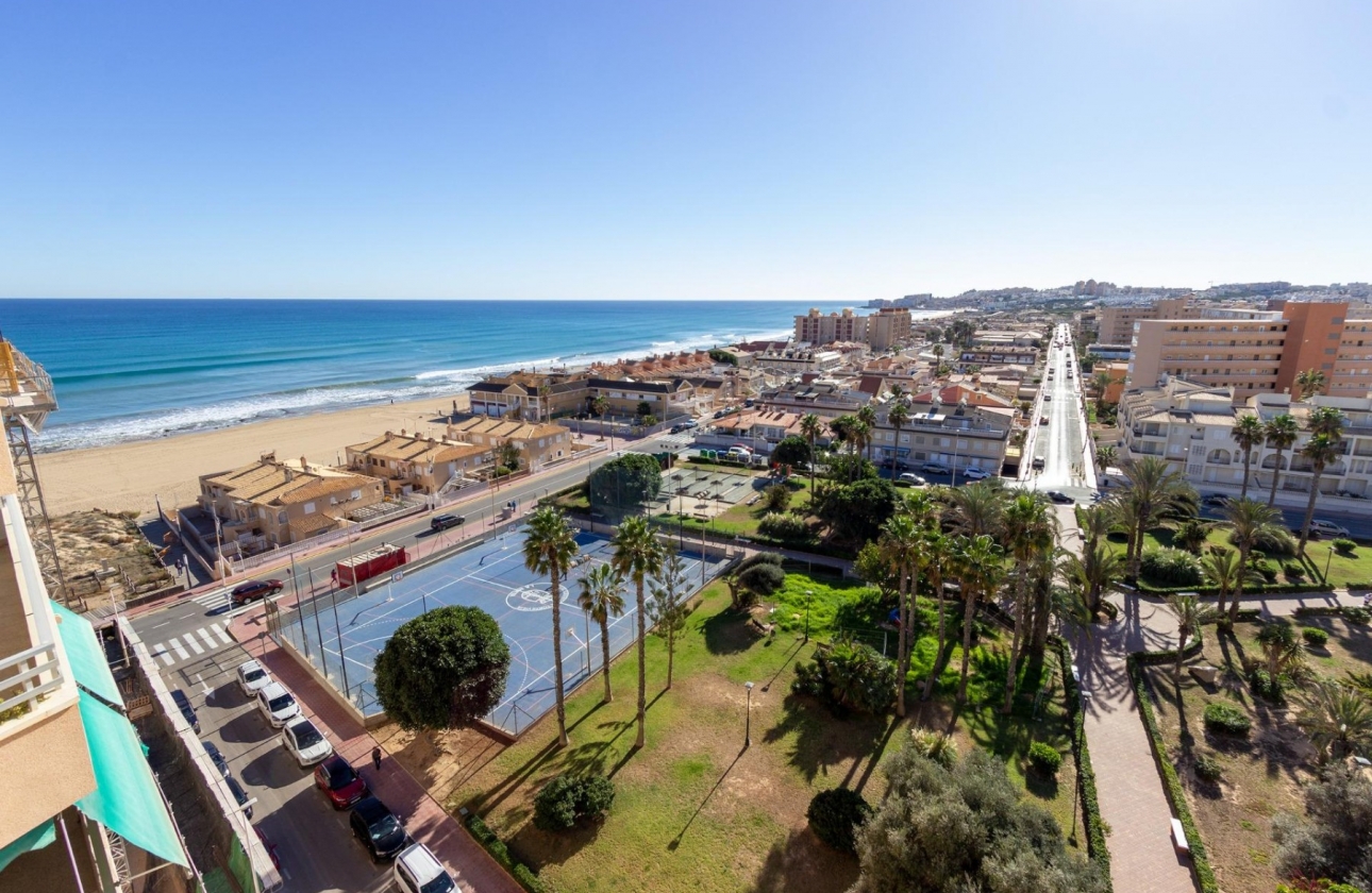 Resale - Apartment / flat - La Mata