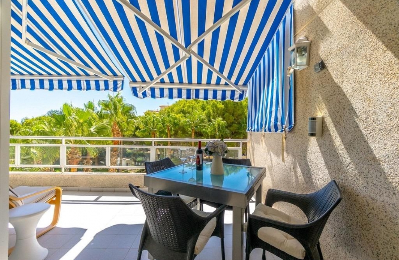 Resale - Apartment / flat - Orihuela Costa - Campoamor