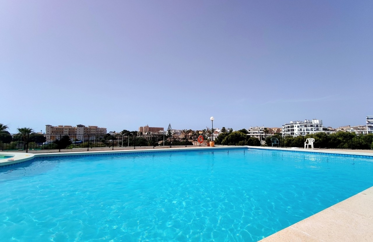 Resale - Apartment / flat - Orihuela Costa - La Zenia