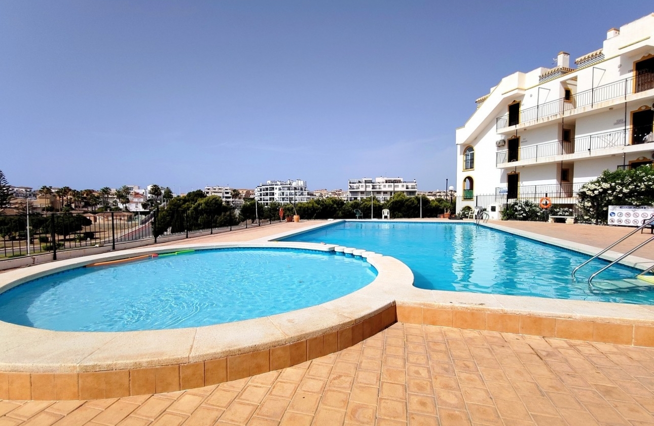 Resale - Apartment / flat - Orihuela Costa - La Zenia