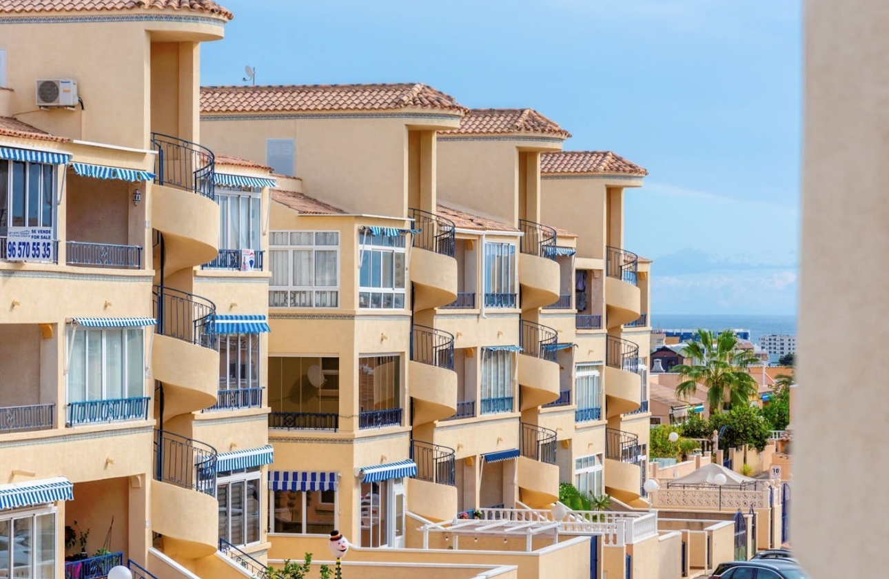 Resale - Apartment / flat - Orihuela Costa - Punta Prima