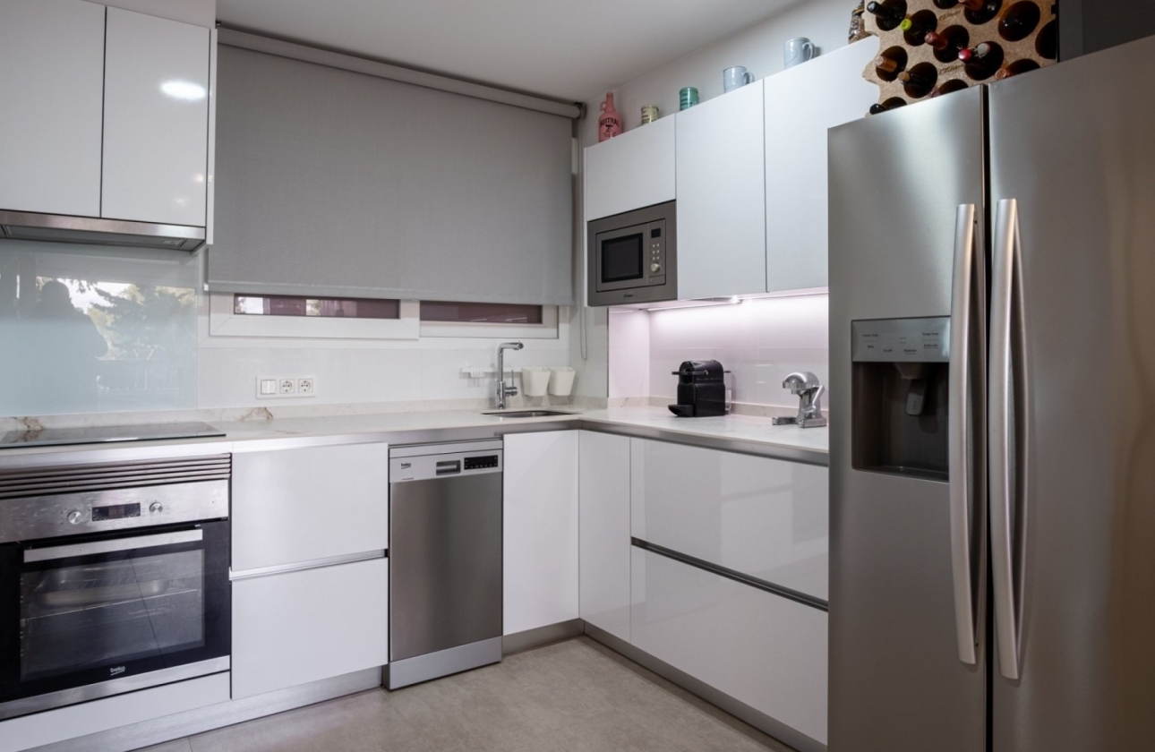 Resale - Apartment / flat - Orihuela Costa - Punta Prima