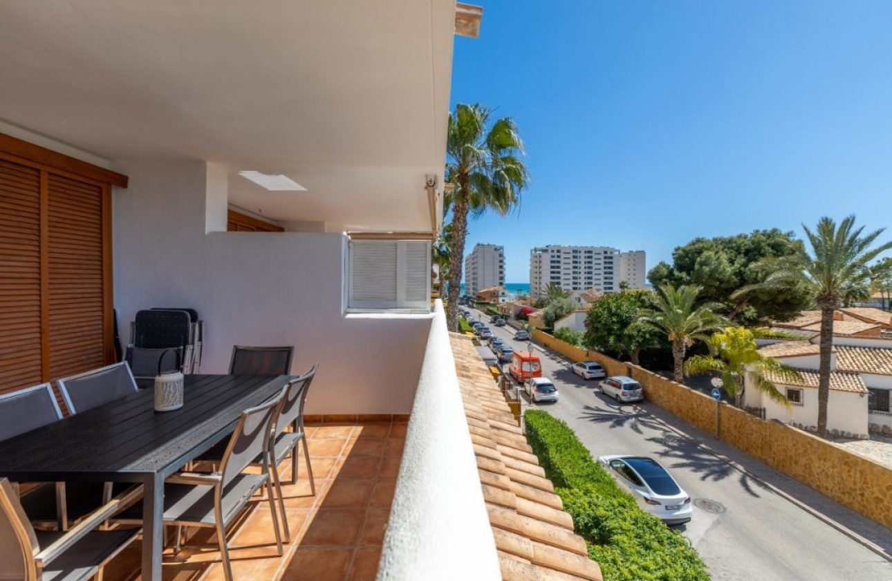 Resale - Apartment / flat - Orihuela Costa - Punta Prima