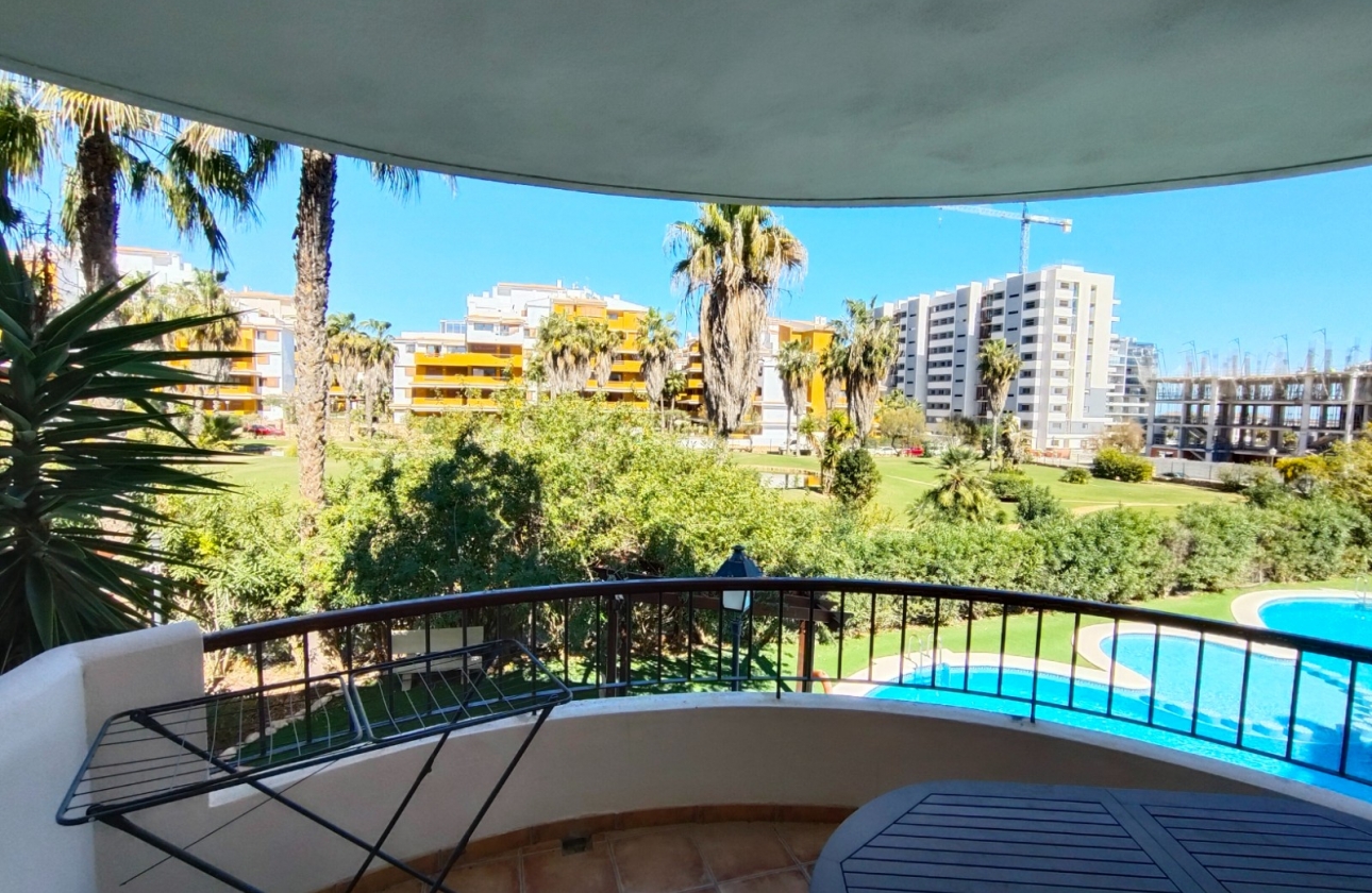 Resale - Apartment / flat - Punta Prima