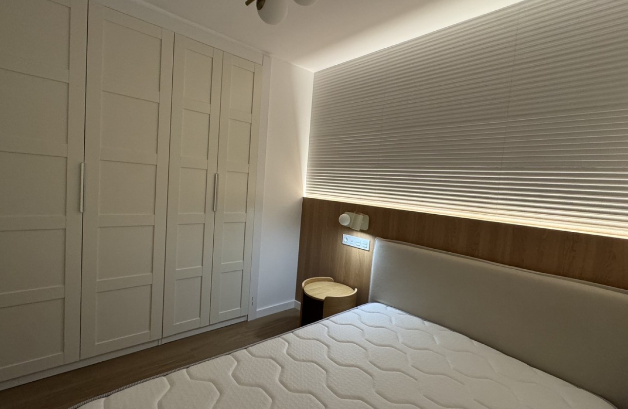 Resale - Apartment / flat - Punta Prima