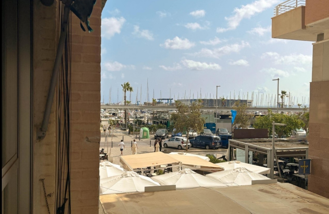 Resale - Apartment / flat - Santa Pola - Puerto