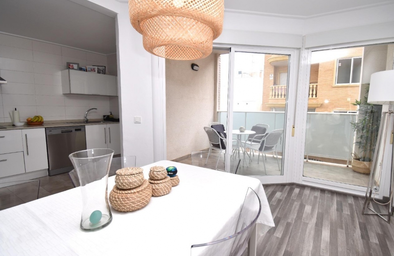 Resale - Apartment / flat - Santa Pola