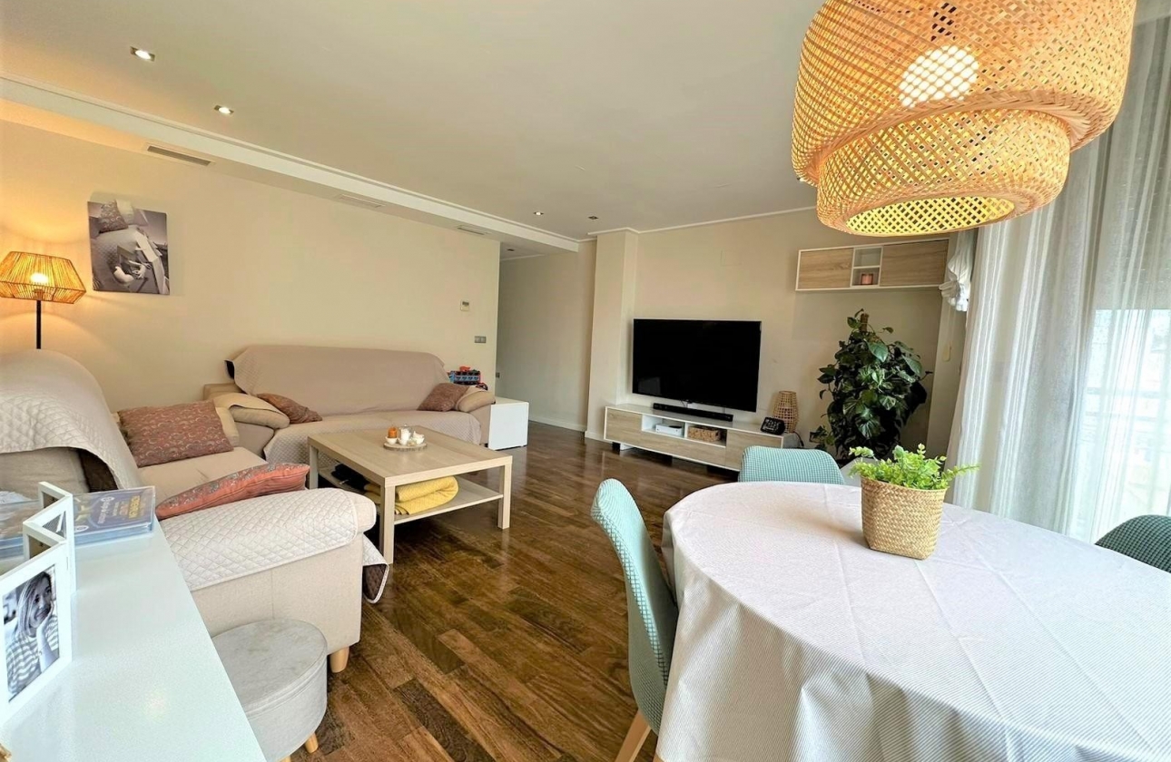 Resale - Apartment / flat - Santa Pola