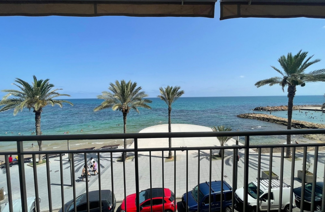 Resale - Apartment / flat - Torrevieja - Centro