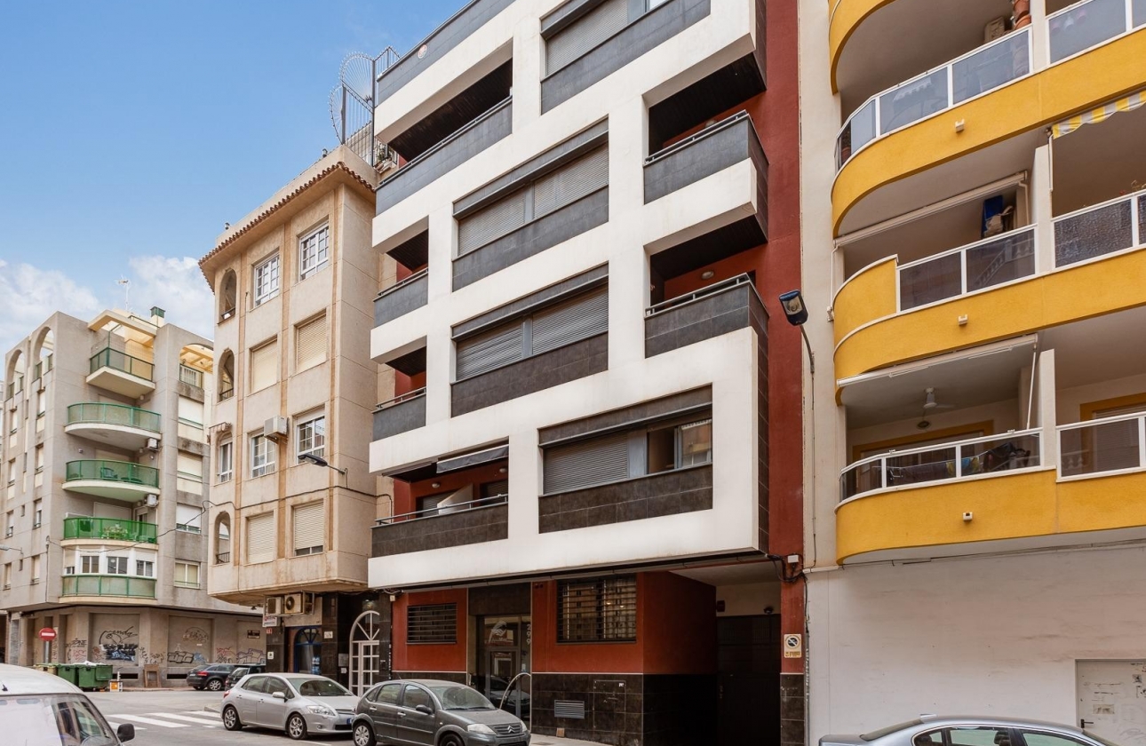 Resale - Apartment / flat - Torrevieja - Centro