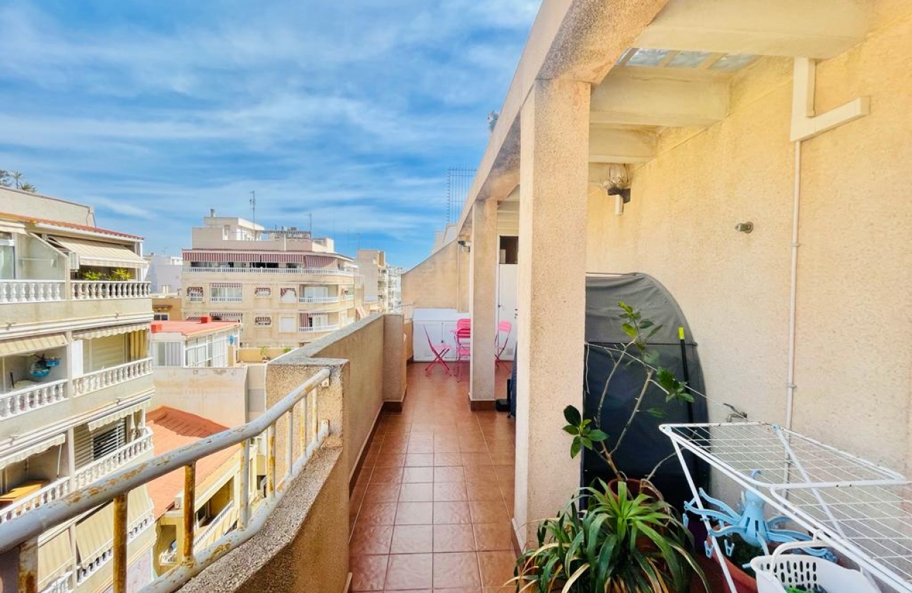 Resale - Apartment / flat - Torrevieja - Centro