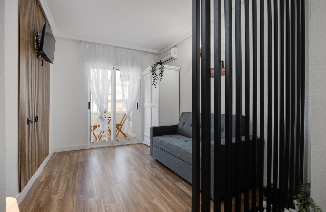 Resale - Apartment / flat - Torrevieja - City Center