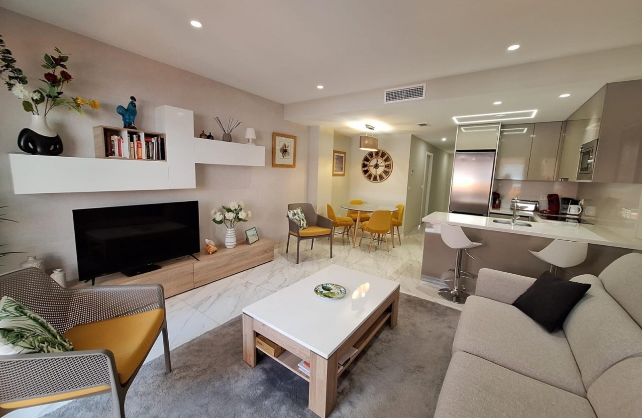 Resale - Apartment / flat - Torrevieja - City Center