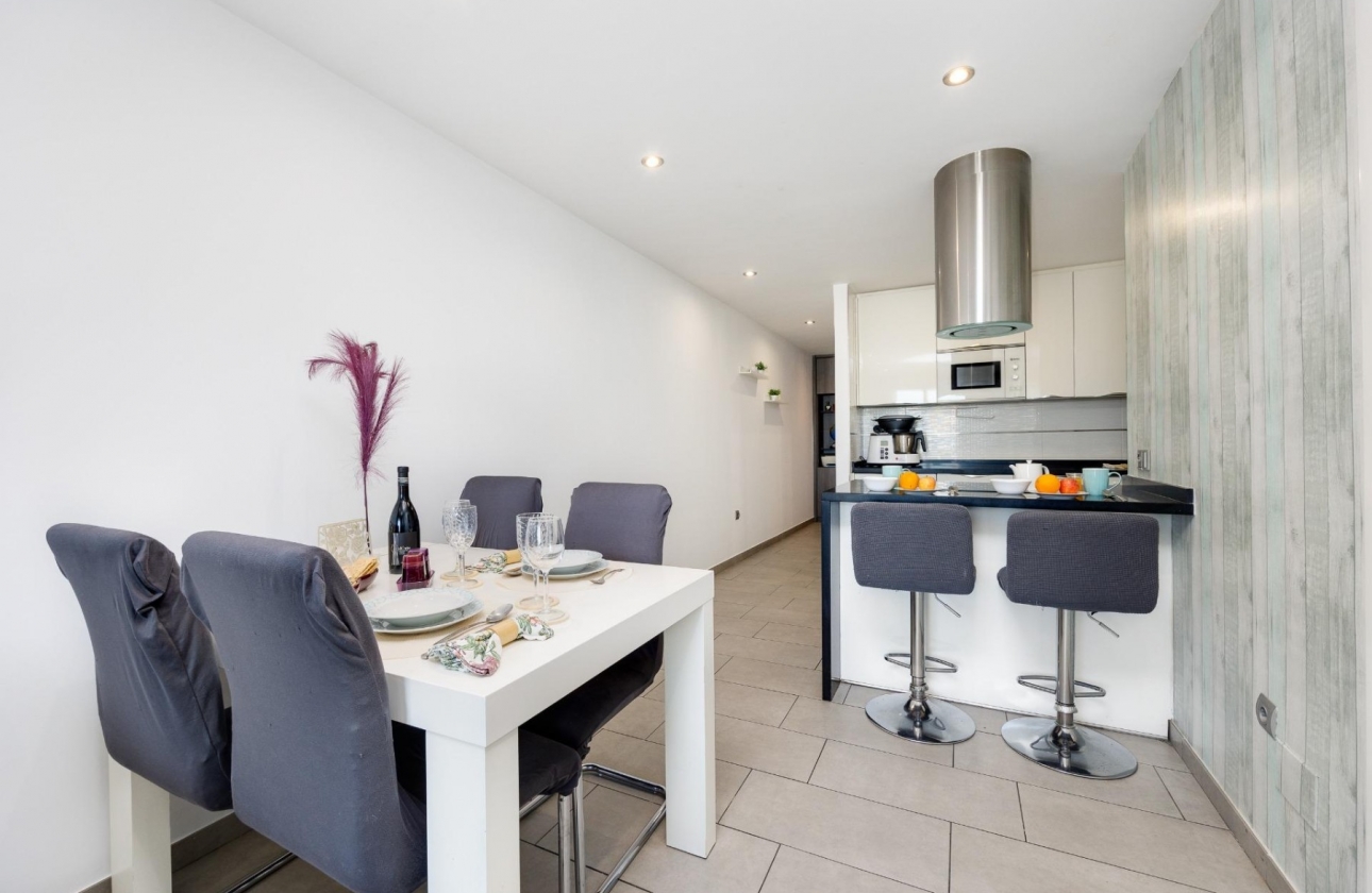 Resale - Apartment / flat - Torrevieja - City Center