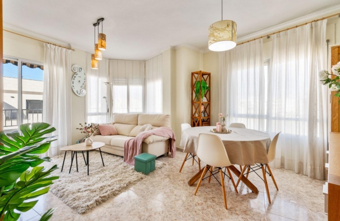 Resale - Apartment / flat - Torrevieja - City Center