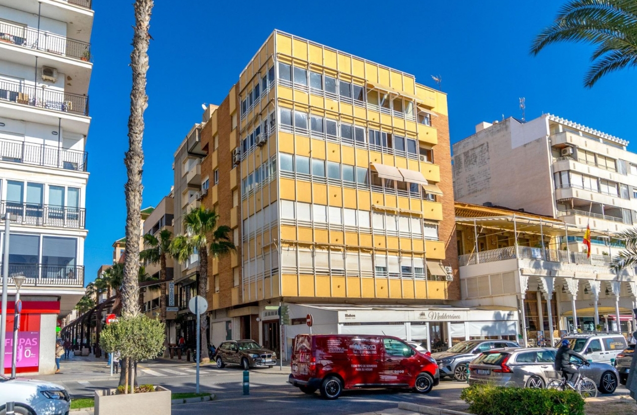 Resale - Apartment / flat - Torrevieja - City Center