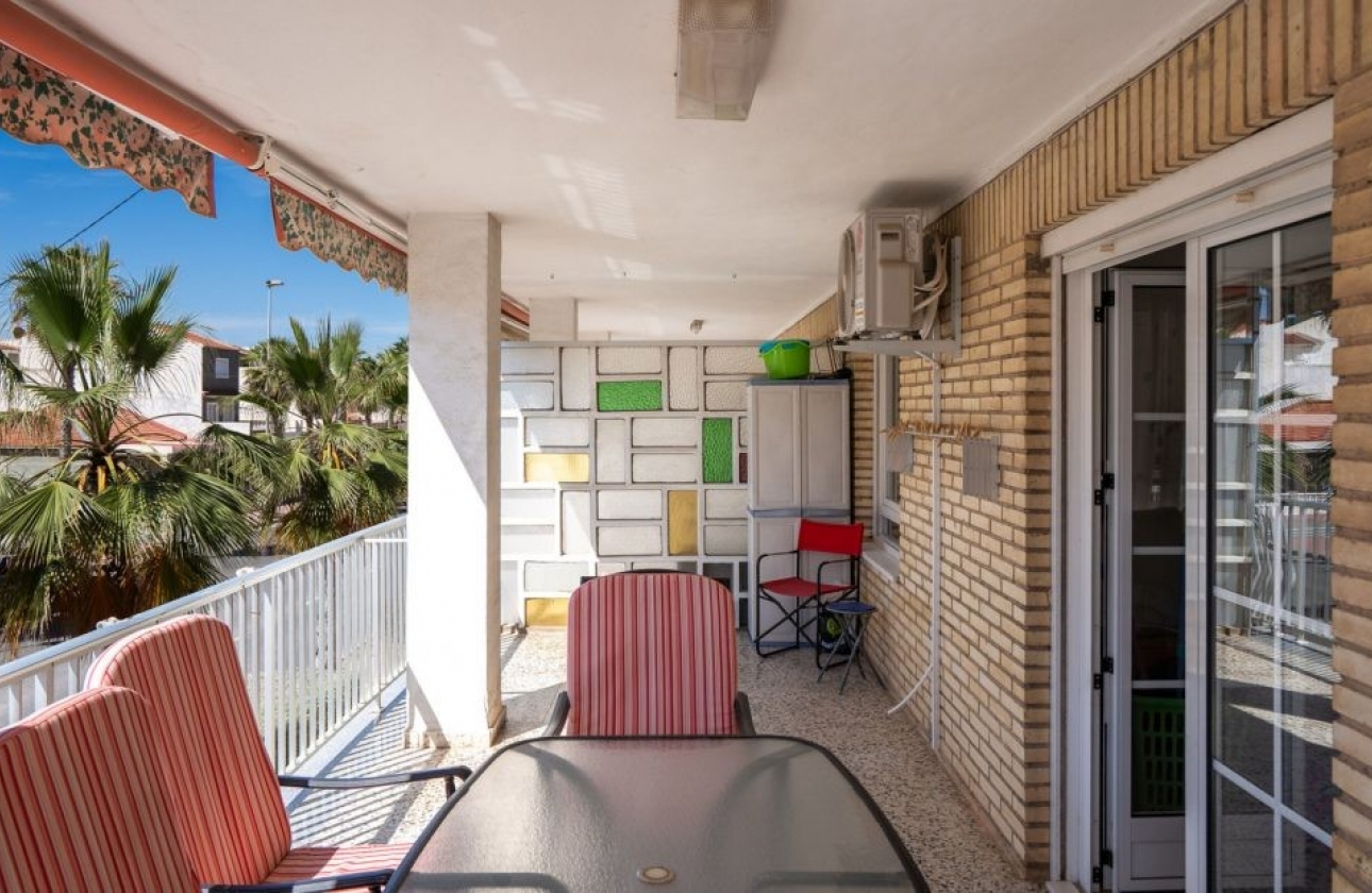 Resale - Apartment / flat - Torrevieja - El Acequión - Los Náufragos