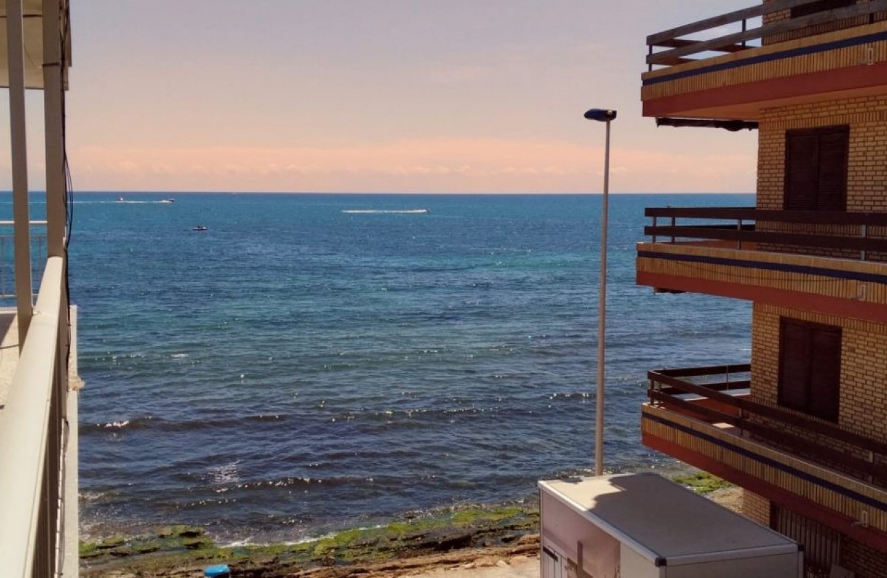 Resale - Apartment / flat - Torrevieja - El Acequión - Los Náufragos