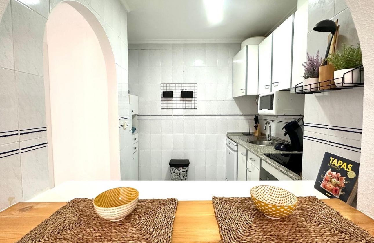 Resale - Apartment / flat - Torrevieja - El Acequión - Los Náufragos