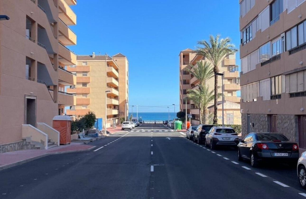 Resale - Apartment / flat - Torrevieja - LA MATA