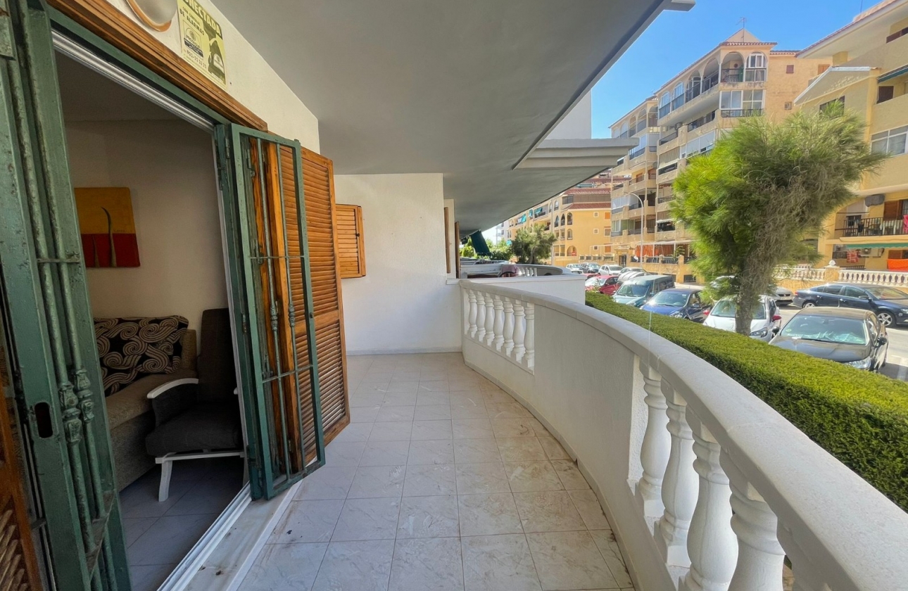 Resale - Apartment / flat - Torrevieja - LA MATA