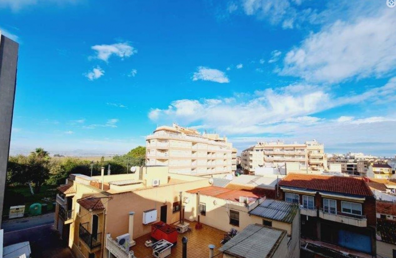 Resale - Apartment / flat - Torrevieja - LA MATA