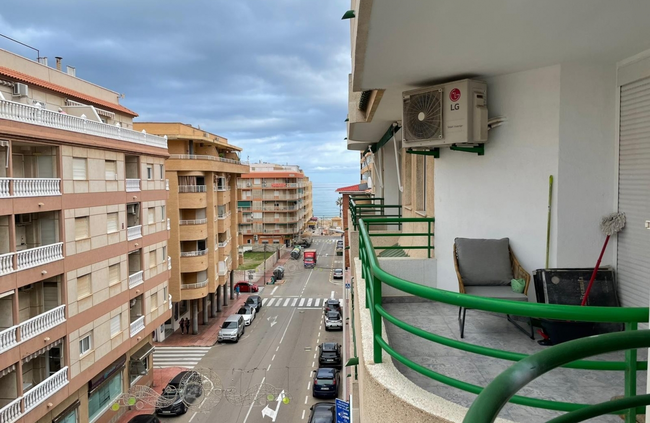 Resale - Apartment / flat - Torrevieja - LA MATA