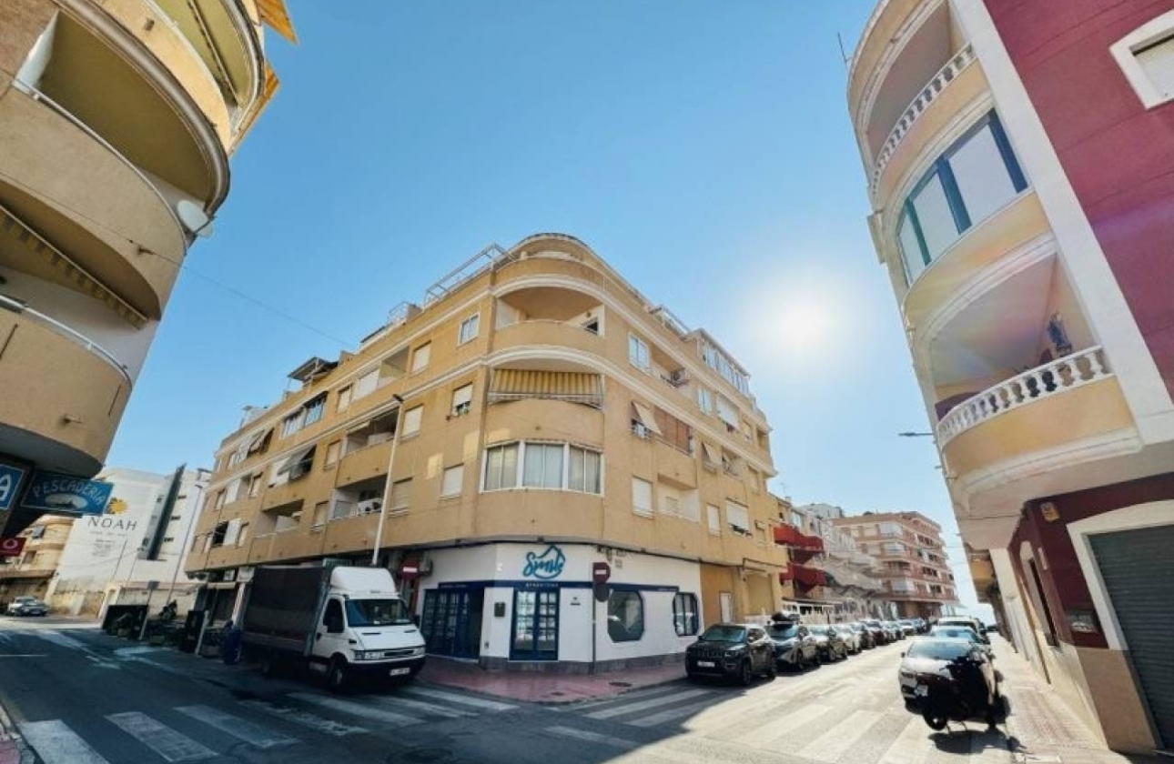Resale - Apartment / flat - Torrevieja - LA MATA