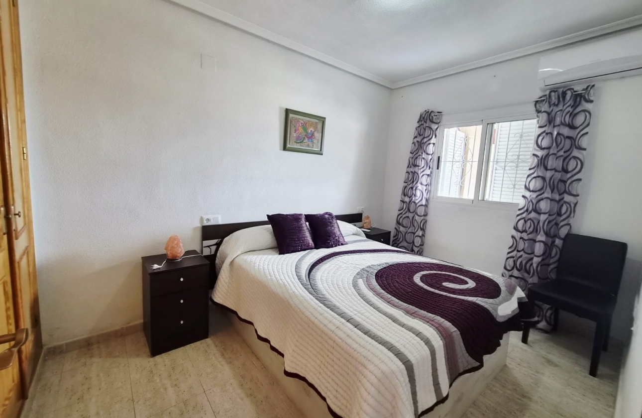 Resale - Apartment / flat - Torrevieja - LA MATA