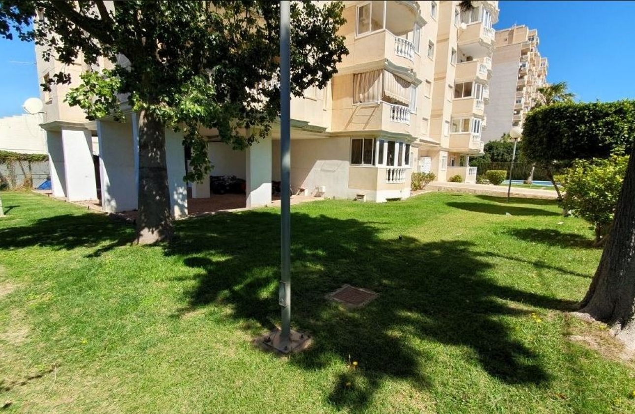 Resale - Apartment / flat - Torrevieja - Nueva Torrevieja - Aguas Nuevas