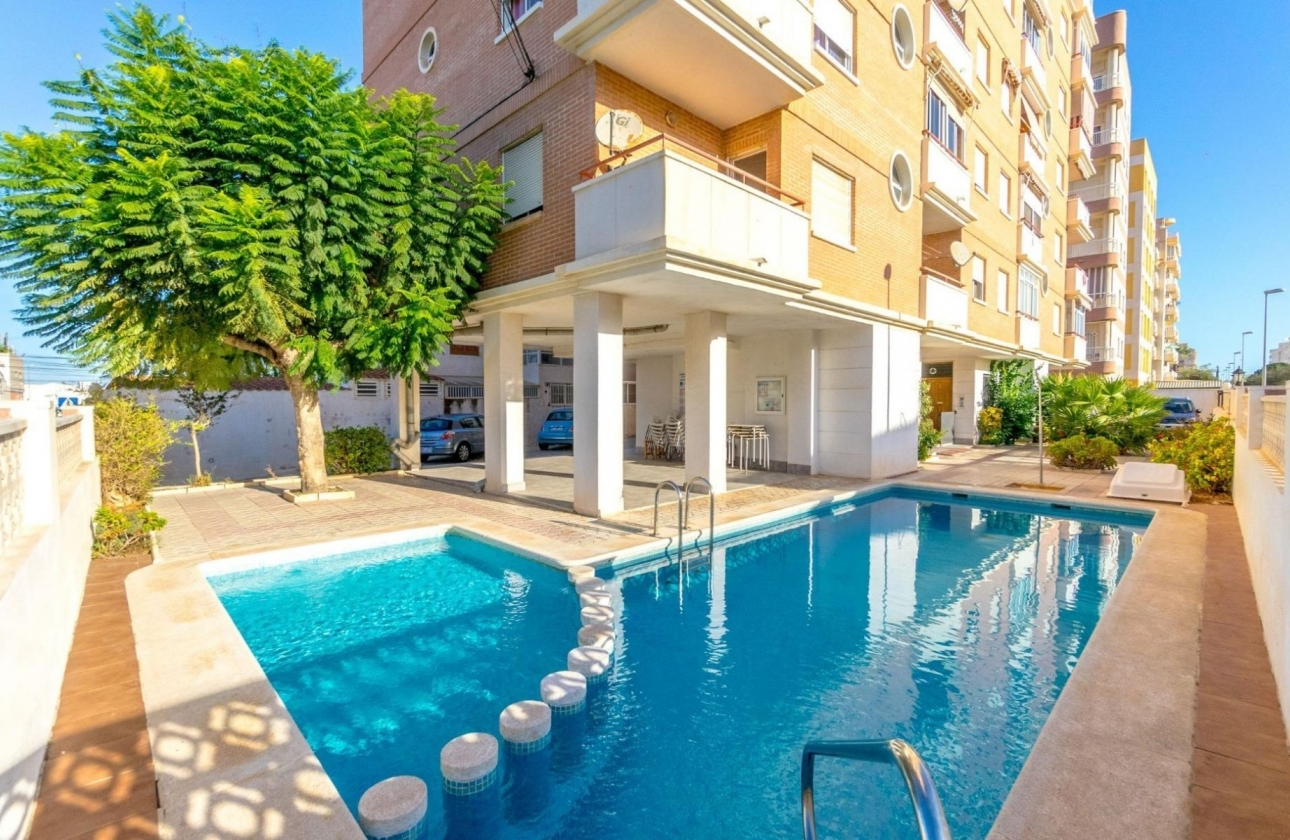 Resale - Apartment / flat - Torrevieja - Nueva Torrevieja - Aguas Nuevas