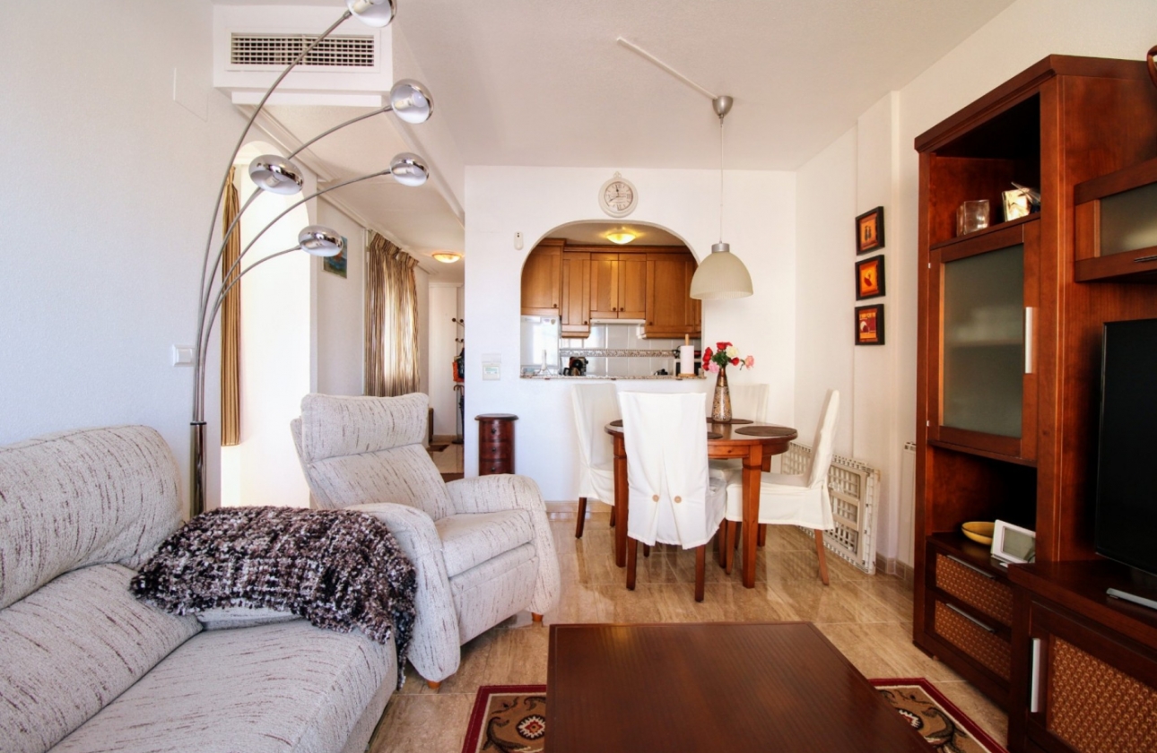 Resale - Apartment / flat - Torrevieja - Playa Acequion