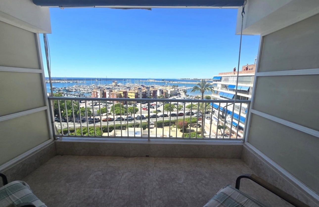 Resale - Apartment / flat - Torrevieja - Playa Acequion