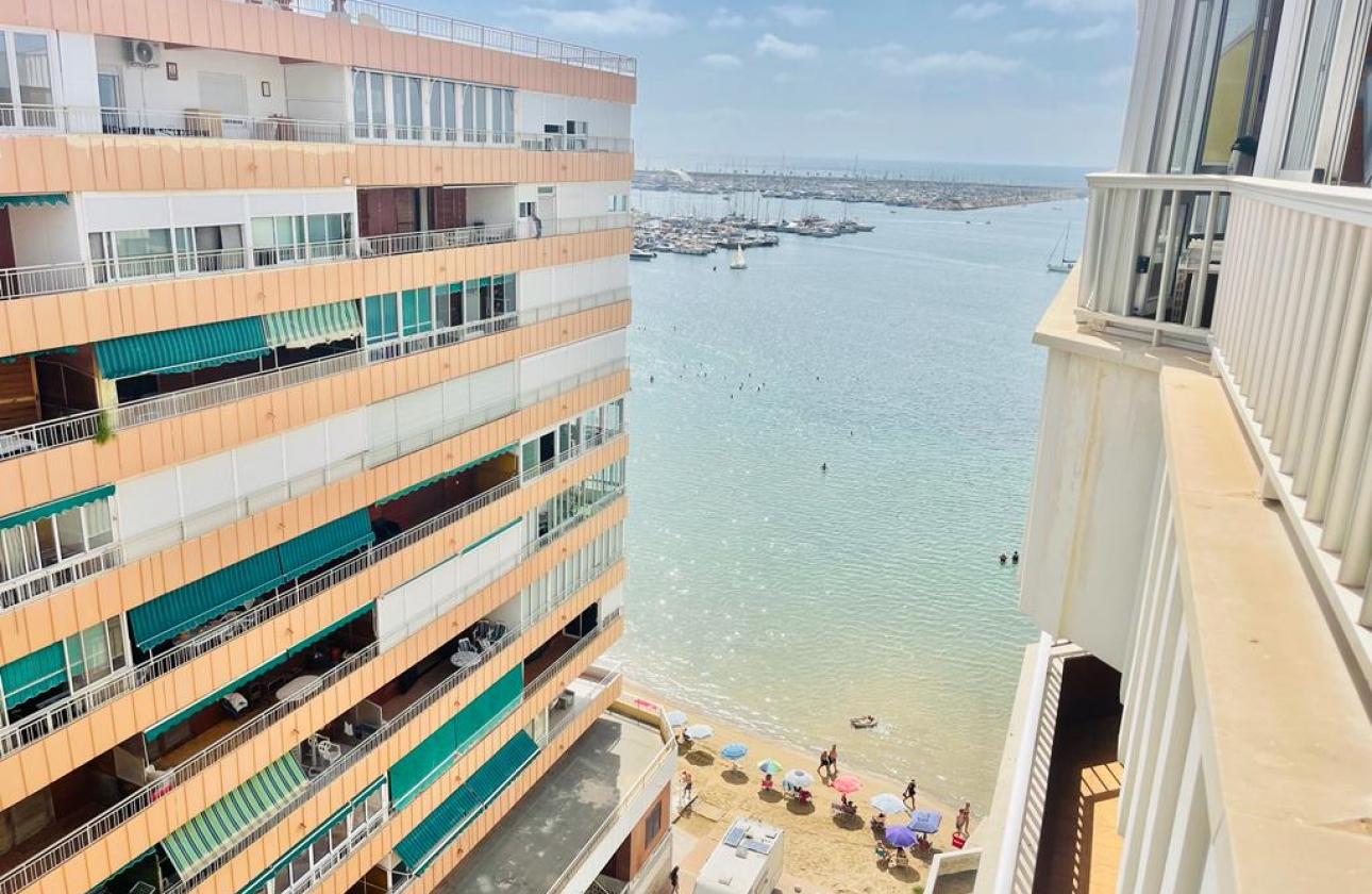 Resale - Apartment / flat - Torrevieja - Playa de La Acequion