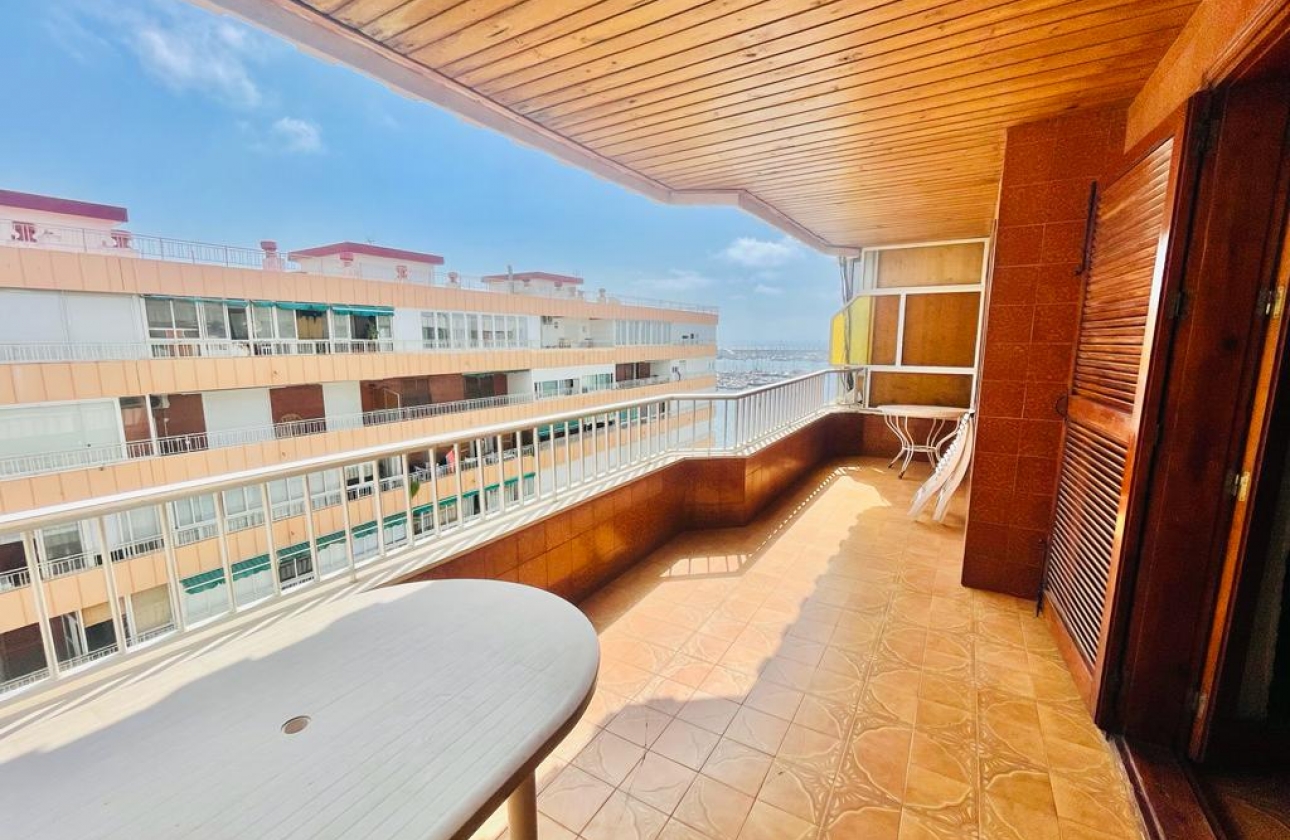 Resale - Apartment / flat - Torrevieja - Playa de La Acequion