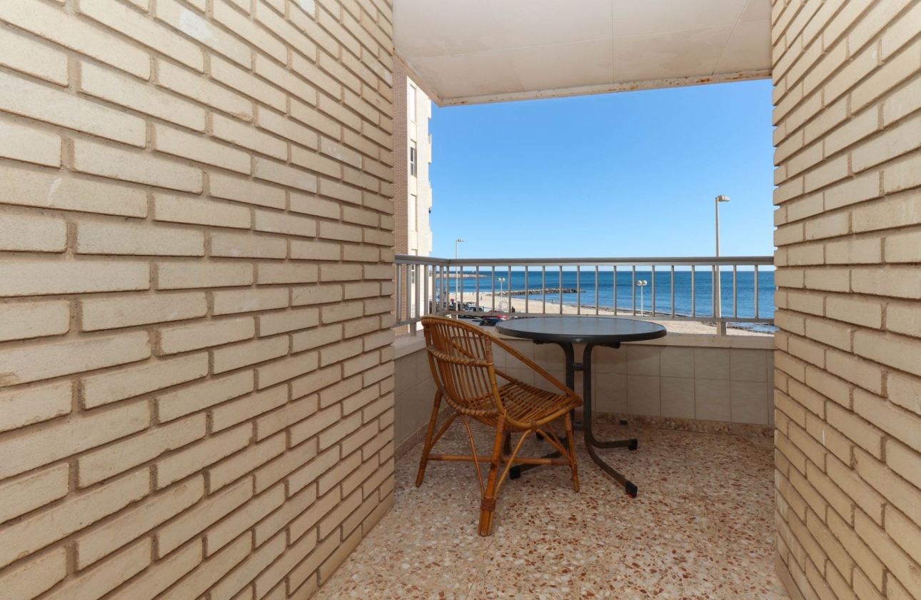 Resale - Apartment / flat - Torrevieja - Playa de los Locos