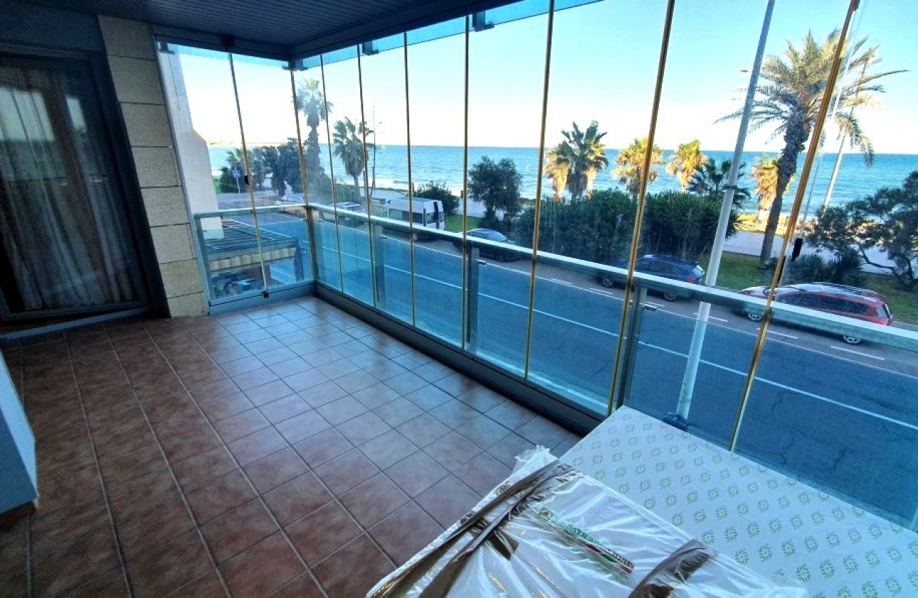 Resale - Apartment / flat - Torrevieja - Playa de los Locos